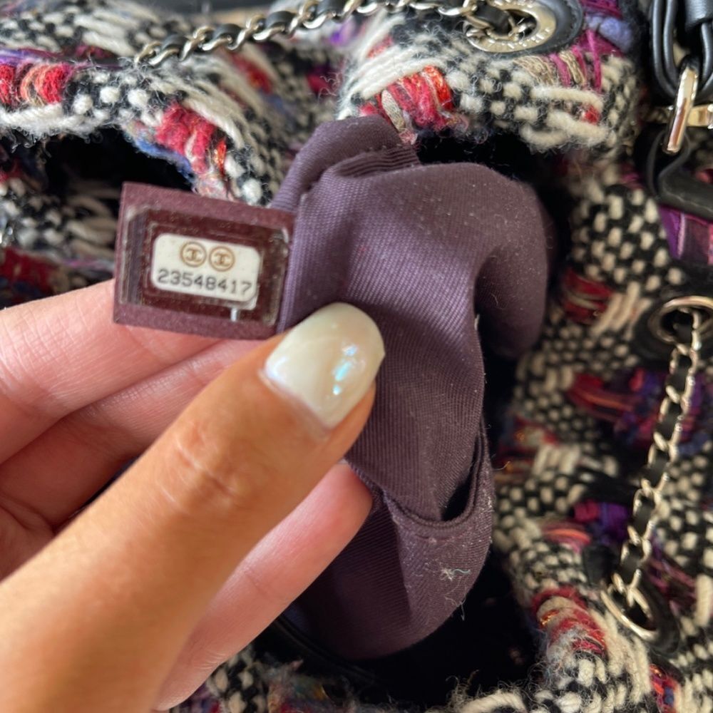 Chanel Drawstring Bucket Bag Tweed - Picture 4 of 8